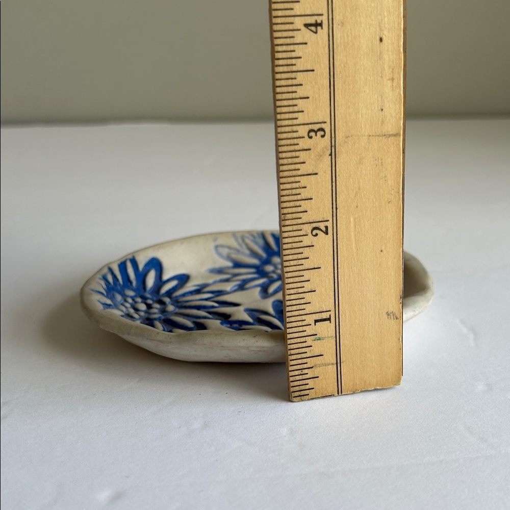 NEW Handmade Pottery Trinket Dish with Textured Floral Design - Picture 5 of 5